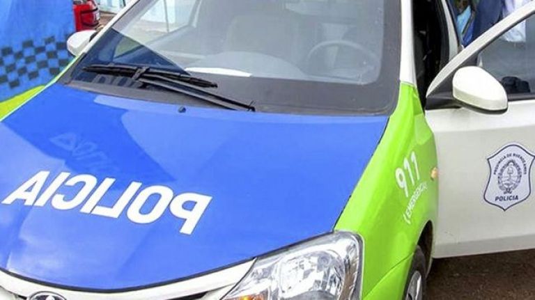 Hurto en una propiedad de calle Artulo Illia