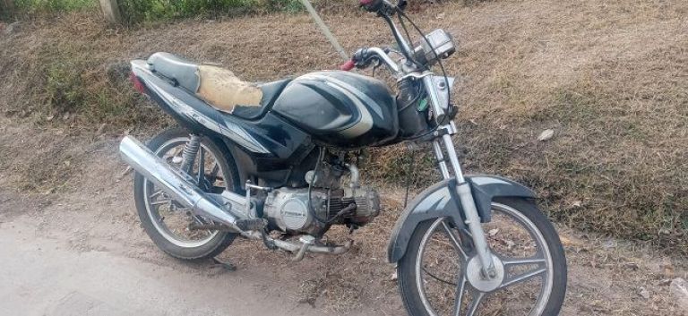 Moto y auto, protagonistas de un nuevo accidente