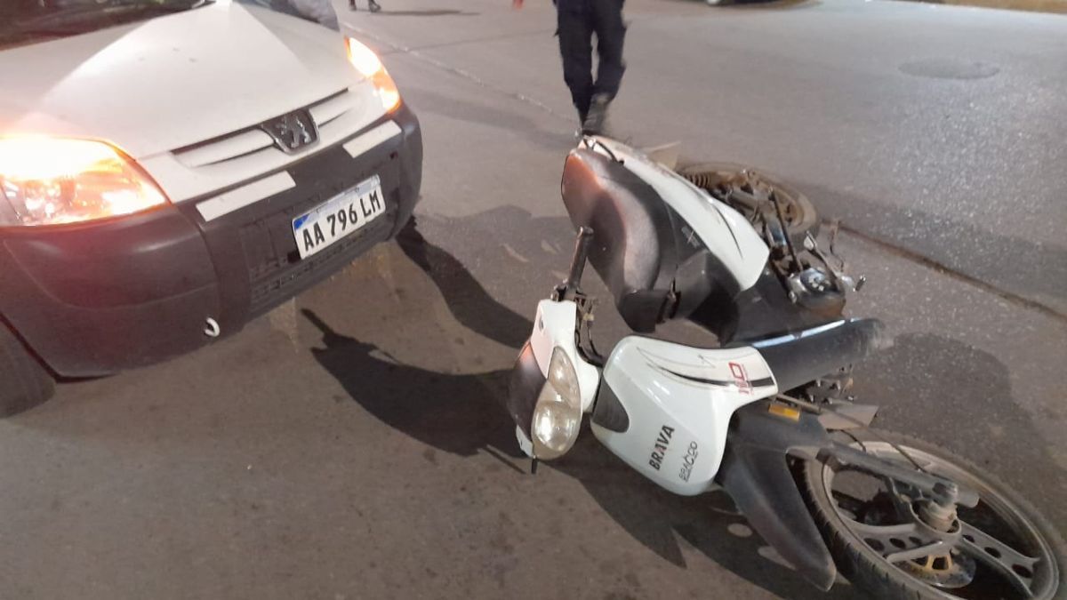 Siniestro vial en calle Rivadavia