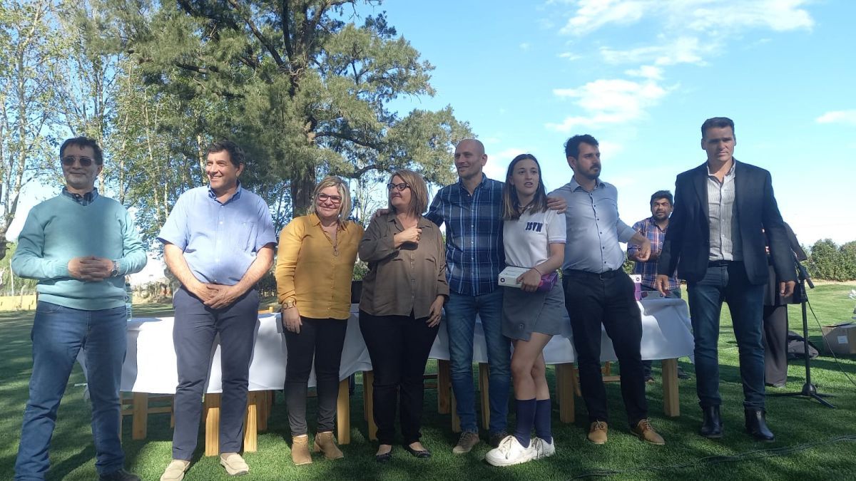 La polémica por la entrega de tablets continúa