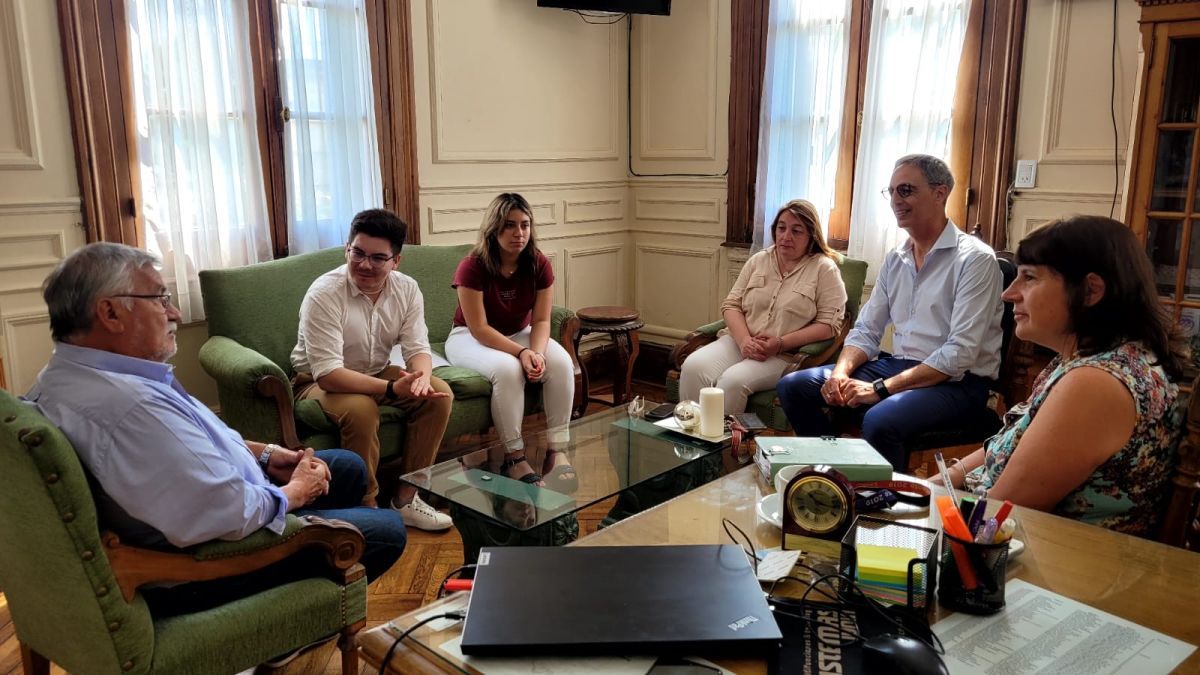 La nueva conducción de la UCR Bragado se reunió con el Intendente