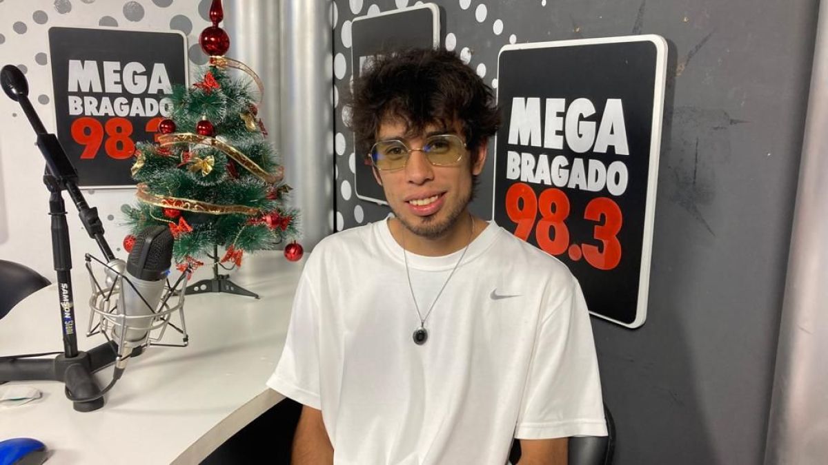 Alexis Acosta palpita su presentación en Cosquín