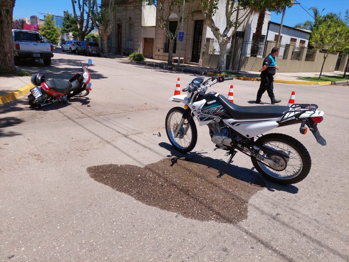Accidente en Belgrano y Balcarce: chocaron dos motos