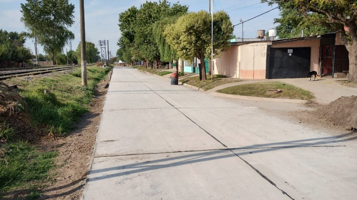 Se pavimentaron dos cuadras de la calle Aguirre