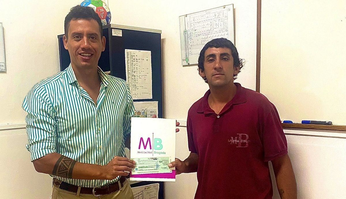 Entregaron microcréditos y becas productivas a emprendedores