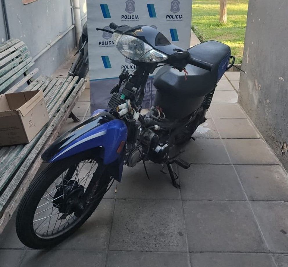 Una moto robada en Alberti fue encontrada en El Complejo 