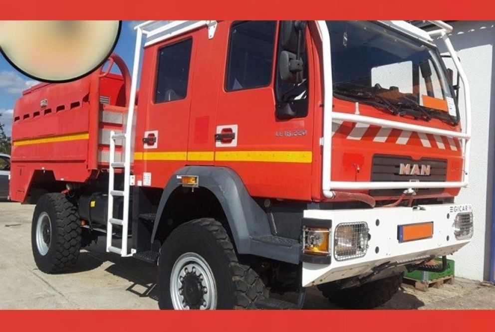 Incendio de pastos en el acceso Elizondo y Ruta Nacional N° 5