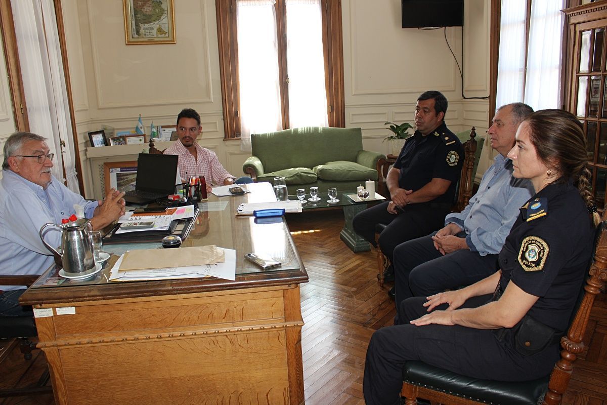 El intendente se reunió con autoridades policiales