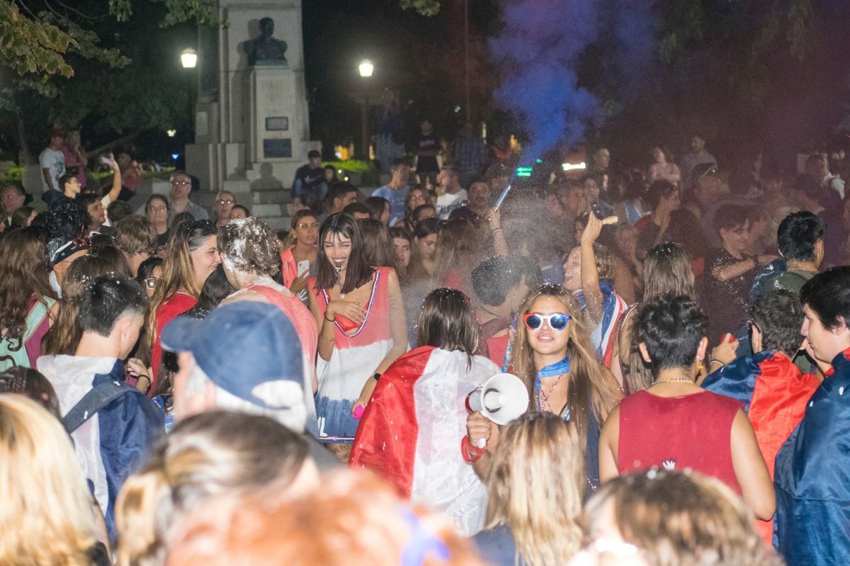 UPD sin disturbios: fiesta de la Promo ´23 y desayuno en la Municipalidad