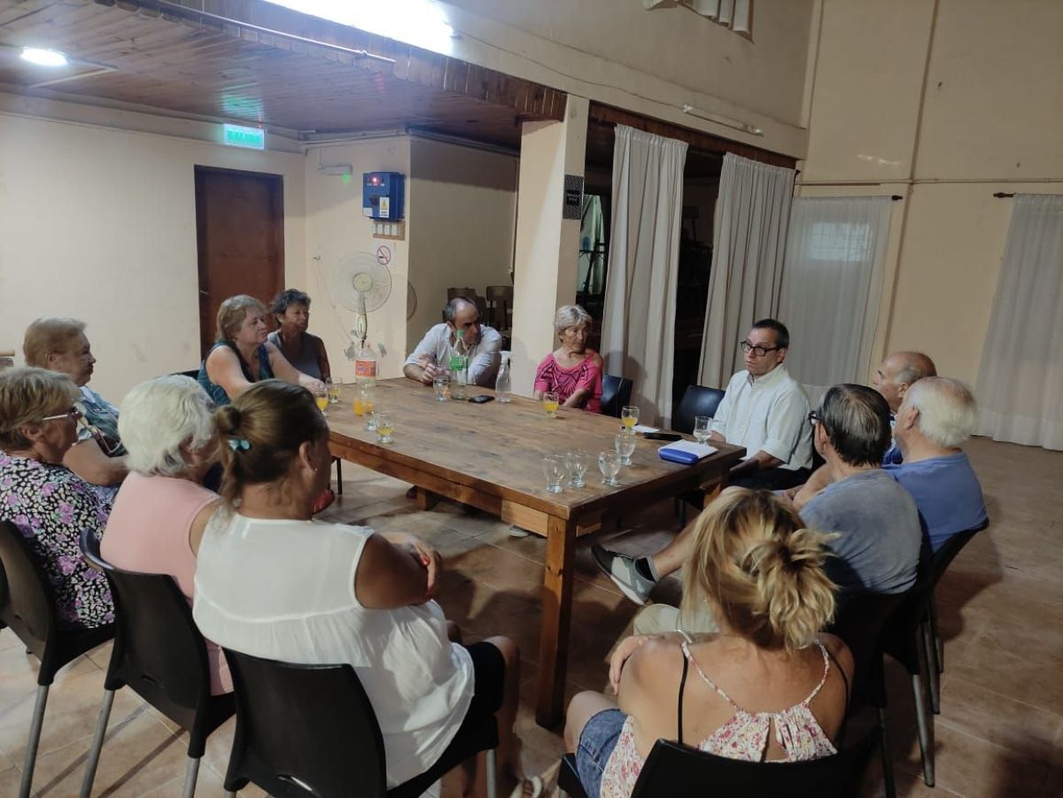 El concejal "Chapu" Fernández se reunió con el Centro de Jubilados de O´Brien