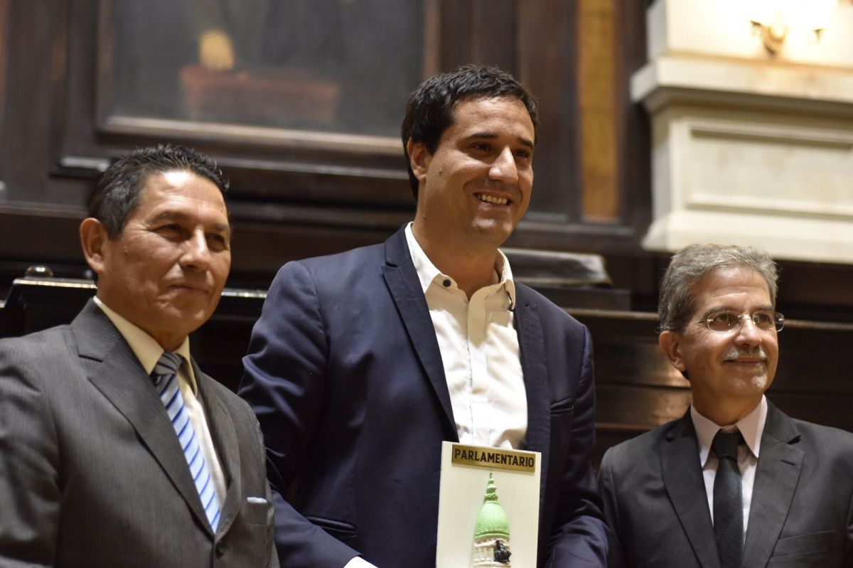 El radical Maxi Abad fue premiado como legislador del año 2022