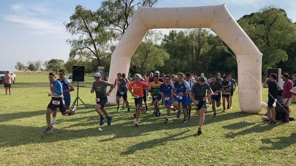 Comenzó el Duatlón "Ciudades Amigas" y se estrenó el sendero de cross