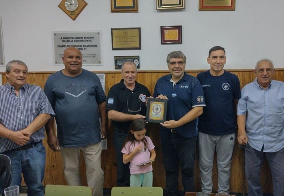 Duretti visitó el cuartel de Bomberos de Comodoro Py