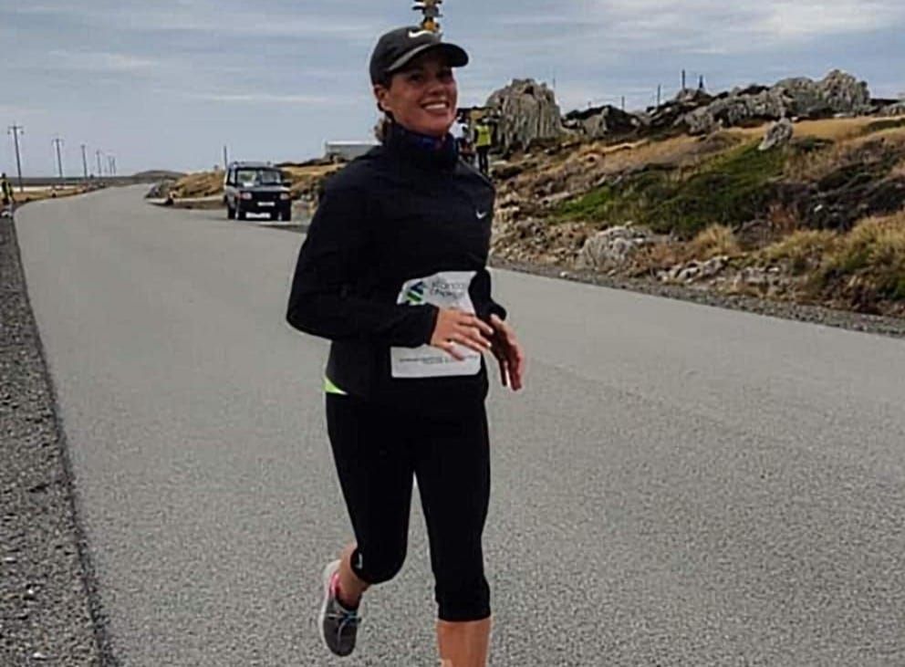 Bragadenses corrieron una maratón en las Islas Malvinas 