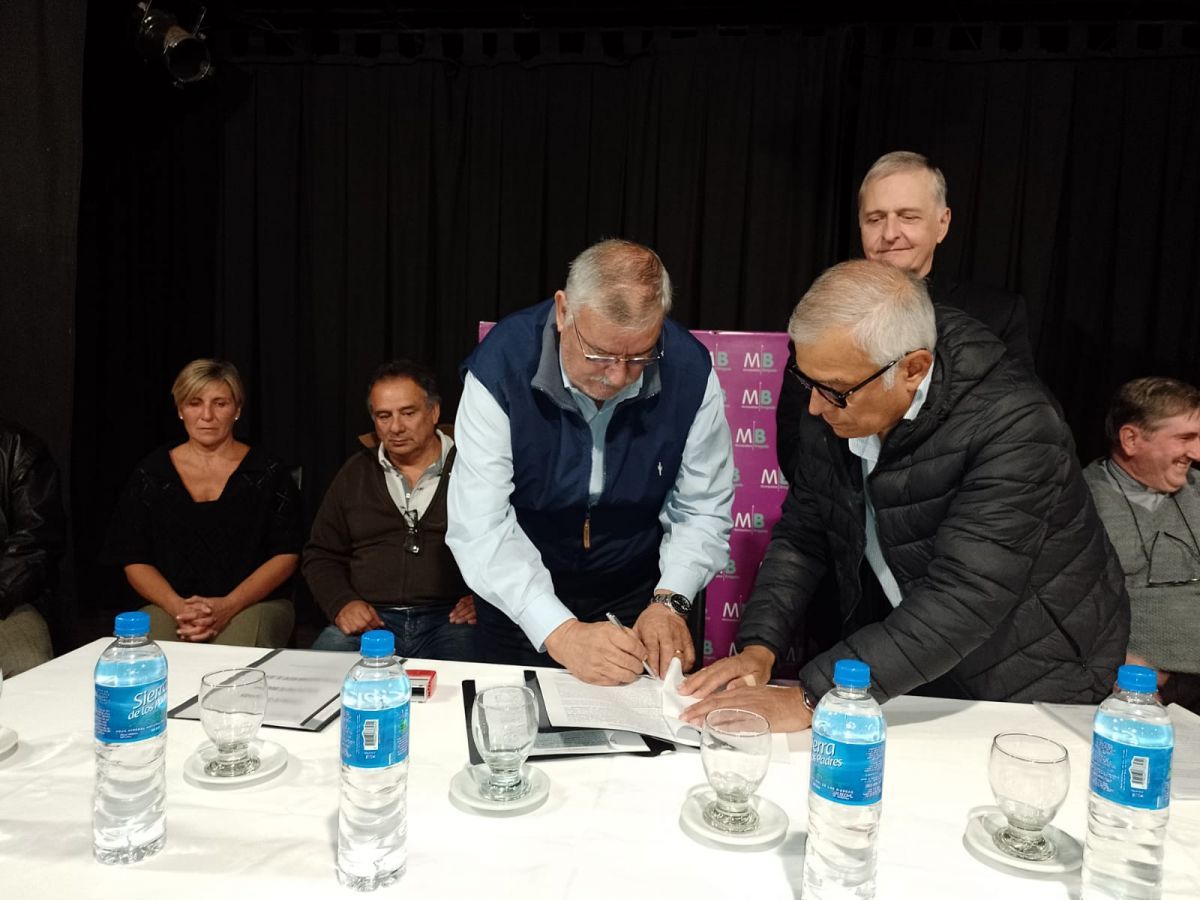 El Municipio y Cáritas firmaron un convenio por 50 viviendas