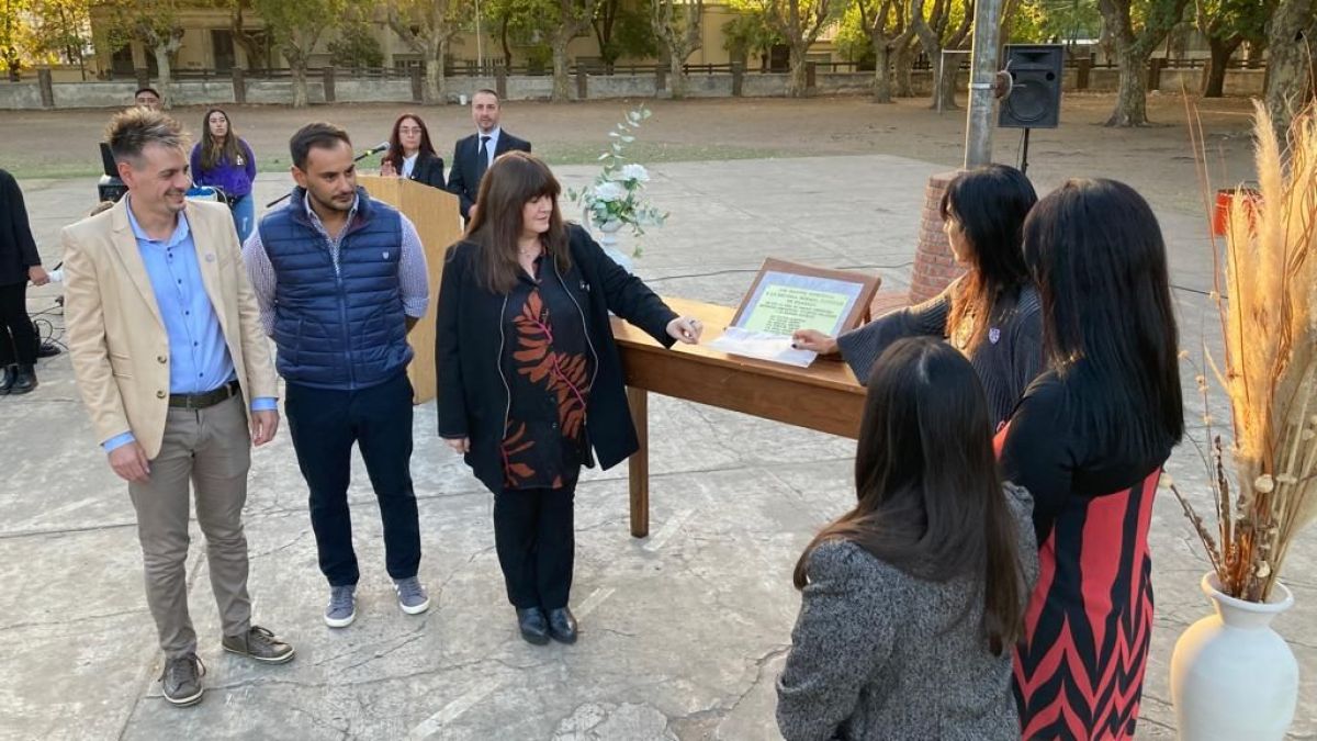 La Escuela Normal realizó un acto protocolar por sus 110 años
