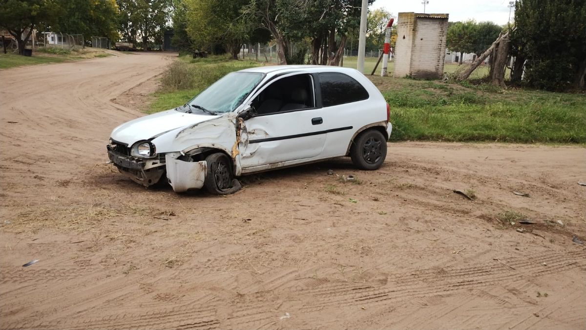 Una joven chocó contra un árbol en la localidad de O'Brien