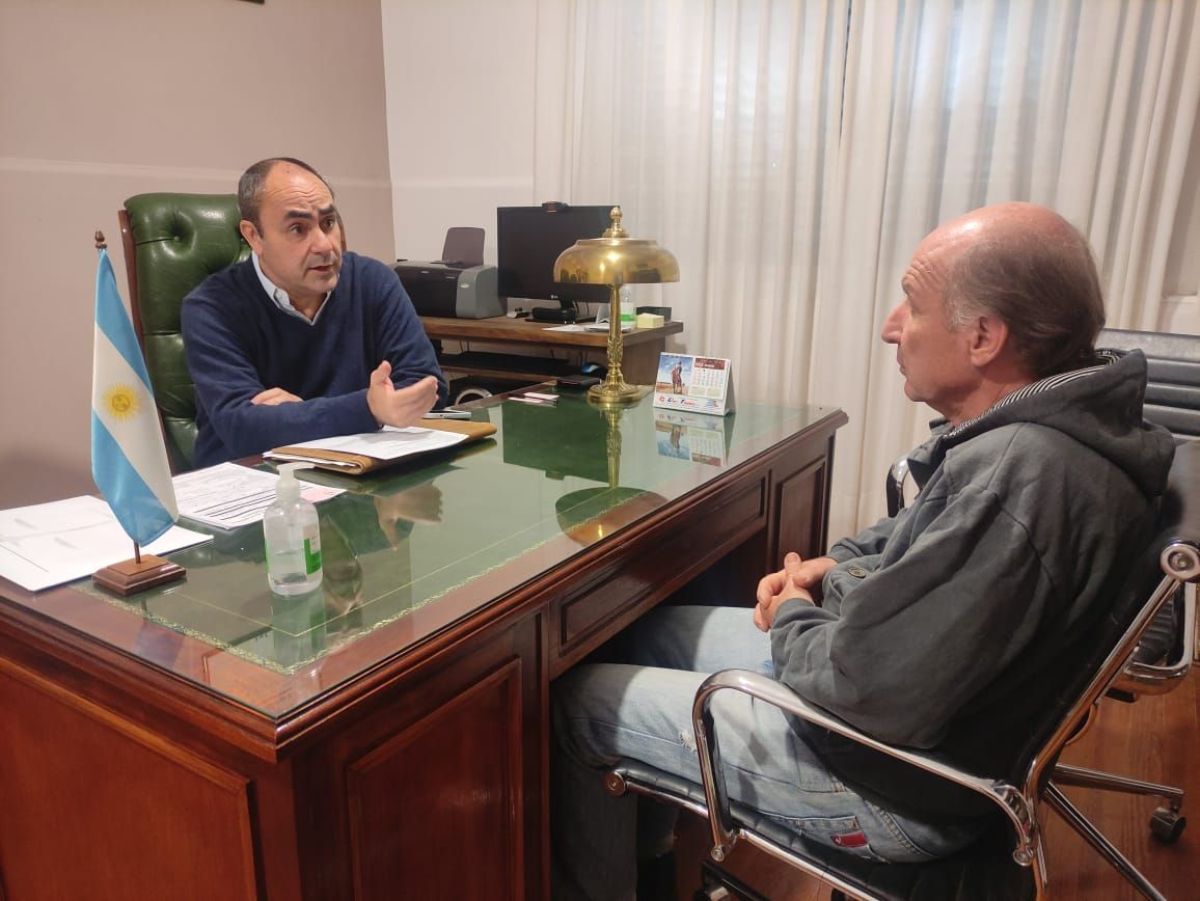 "Chapu" Fernández recibió al secretario General de la Unión Ferroviaria Bragado