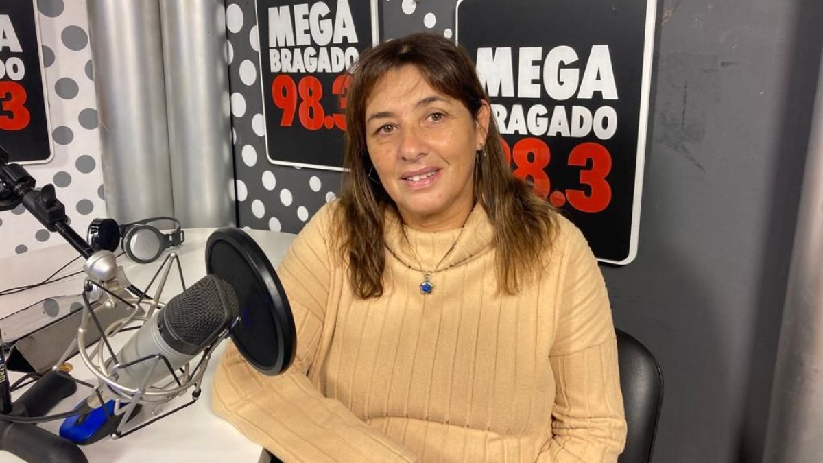 Hoy pararon los auxiliares de educación 