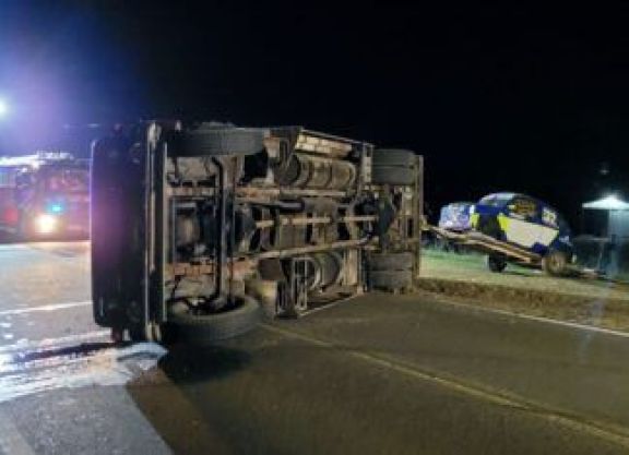 Tres vehículos protagonizaron un accidente sobre la Ruta 46