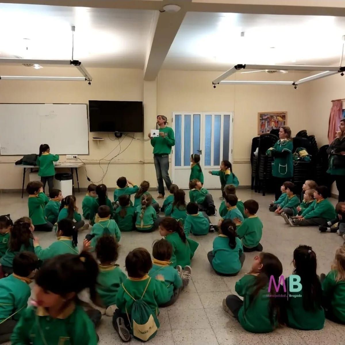 Promoción ambiental en las escuelas: Nueva charla sobre reciclaje y cuidado del medio ambiente