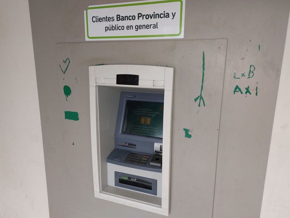 Daños en el cajero automático de la Delegación de Mechita